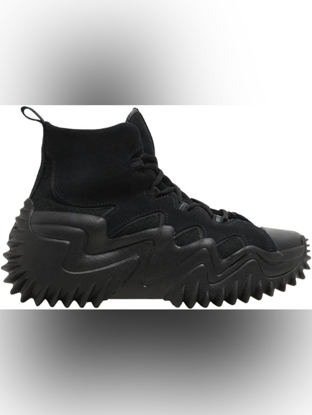 Converse Run Star Motion Utility
Triple Black W 7 | M 5.5